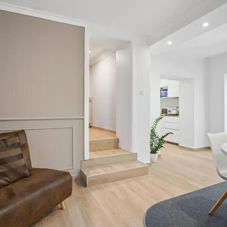 Sophisticated In With Terrace *