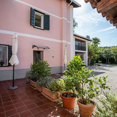 Villa Sophisticated In With Terrace *