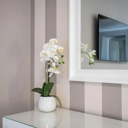 Villa Sophisticated In With Terrace *